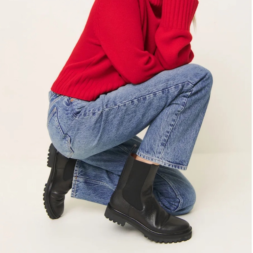 SOLD Reformation Katerina lug sole Chelsea boots